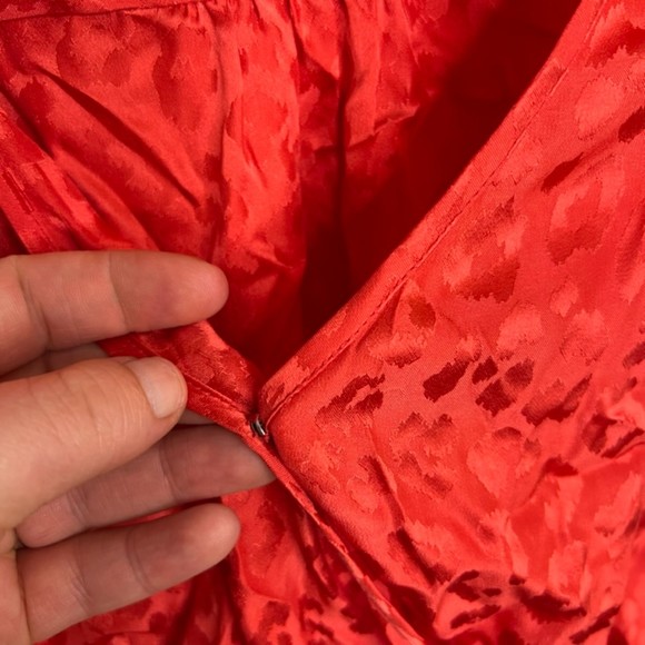 Trina Turk 100% Silk Satin Cheetah Print Red Long Sleeve Dress Size 10 - Picture 4 of 11